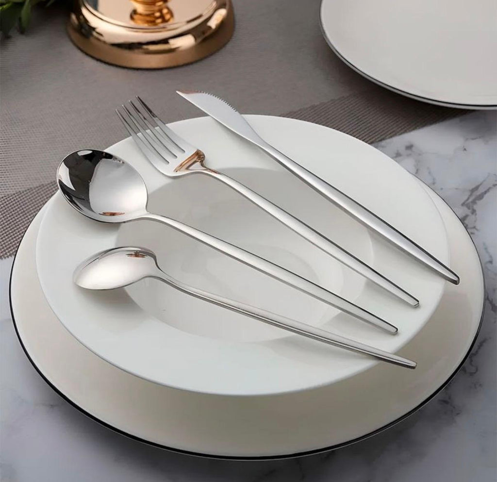 Juego de 24 Cubiertos de Acero Inoxidable con Acabado Pulido de espejo